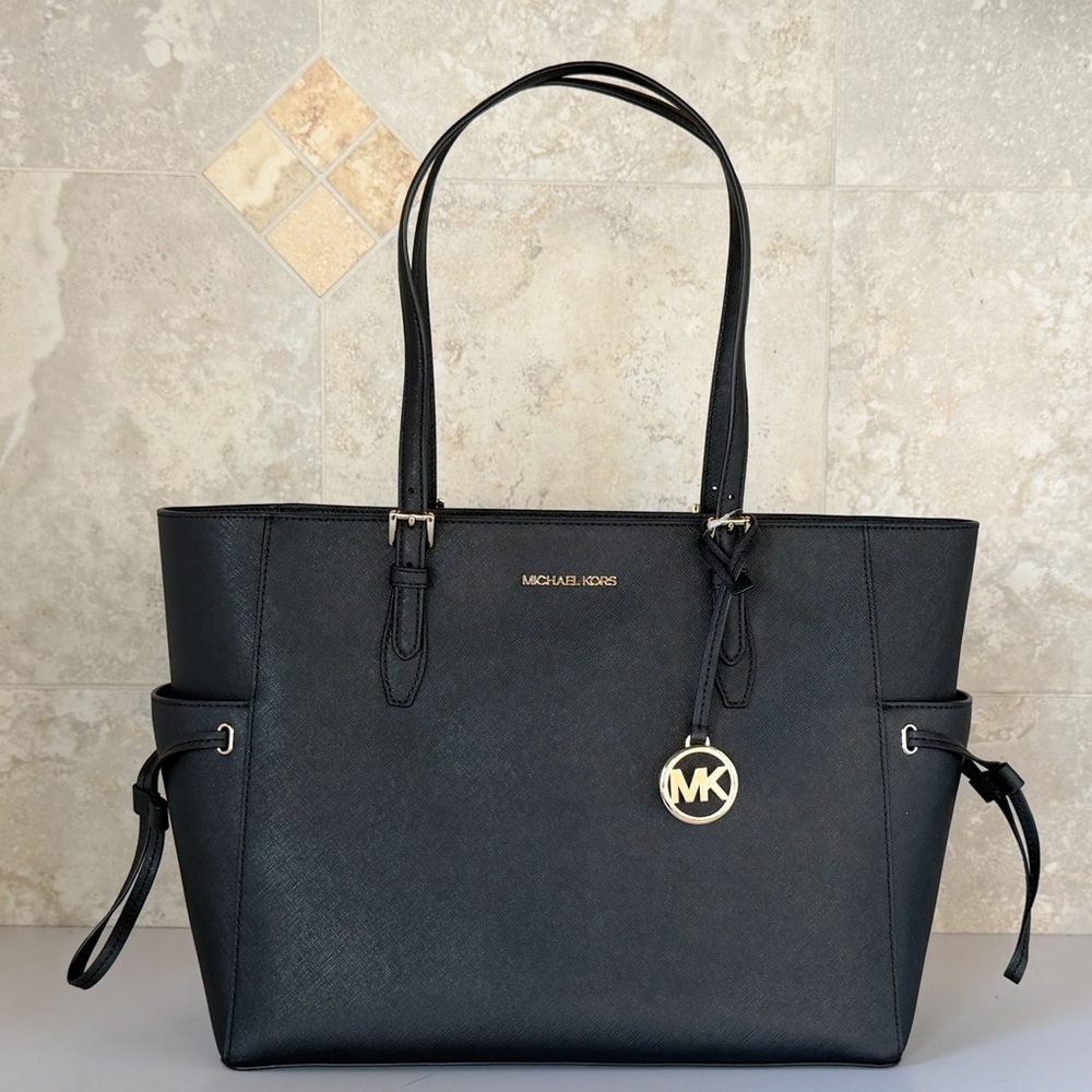 Michael Kors Gilly LG Drawstring Travel Black Tote Bag